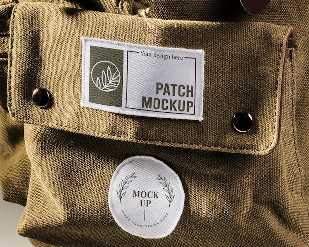 Download Free PSD | Fabric clothing patch mock-up on backpack
