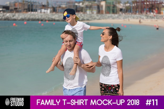 Download Premium PSD | Family t-shirt mock-up