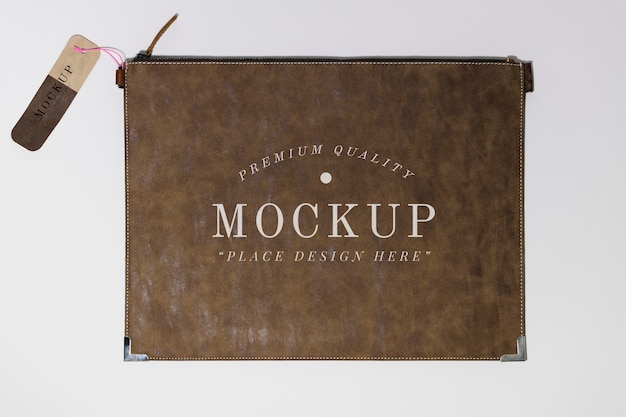 Download Free PSD | Flat brown leather purse mockup