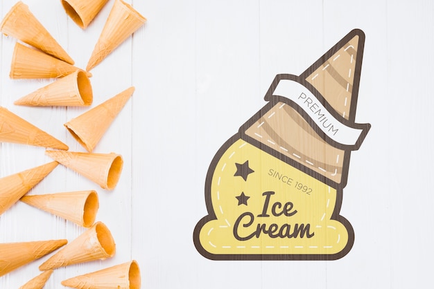 Flat lay ice cream cone mockup with copyspace | Free PSD File