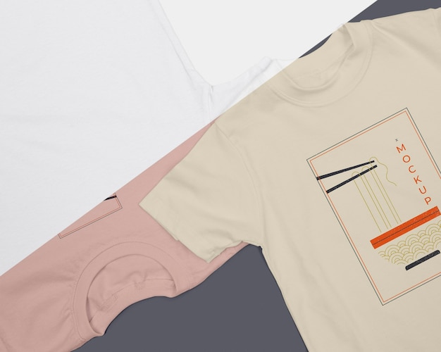 Download Free PSD | Flat lay of t-shirt concept mock-up