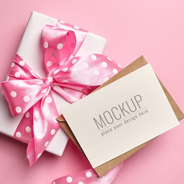 Premium PSD | Greeting card mockup with big gift box with bow