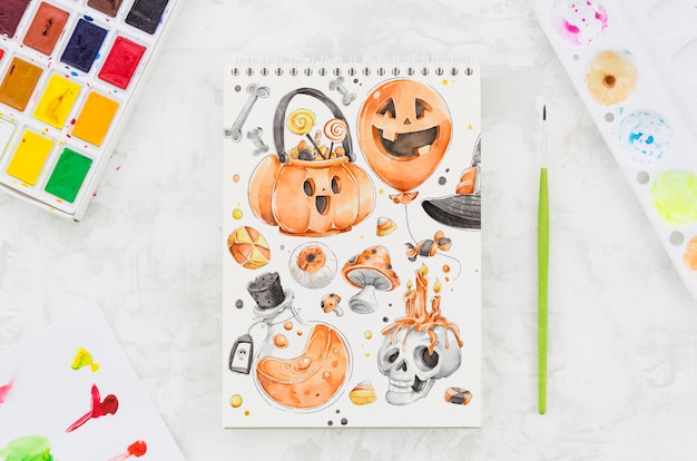 Disegni Artistici Di Halloween Sul Taccuino Psd Gratis