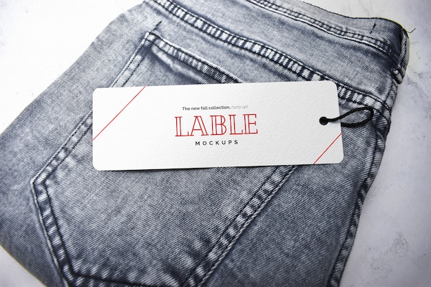 Premium PSD | Label tag and jeans mockup