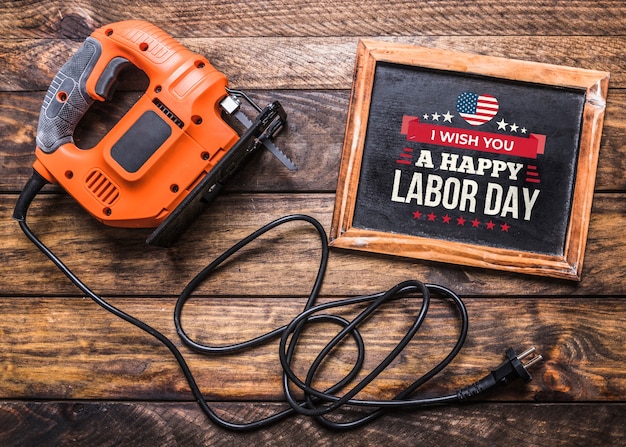 Labor day mockup with slate and tools | Free PSD File