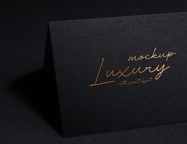 Premium PSD | Luxury mockup gold