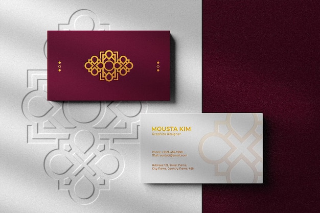 Download Premium PSD | Luxury and modern business card with embossed logo mockup