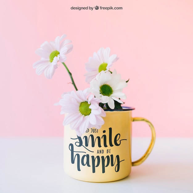 Download Free PSD | Mockup of flowers in cup