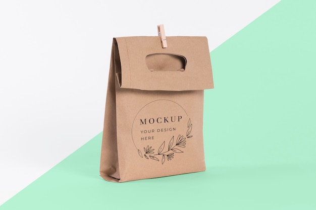 Download Free PSD | Paper bag concept with mock-up