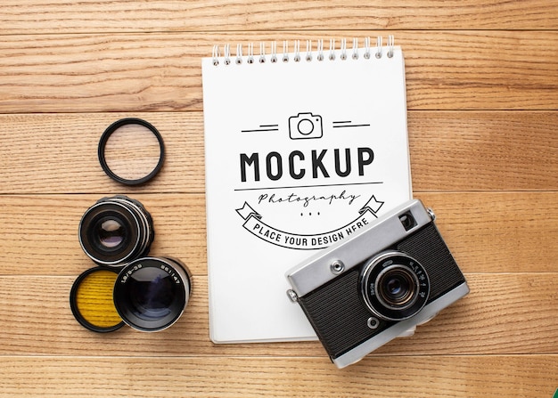Download Workshop di fotografo con taccuino mock-up | PSD Gratis