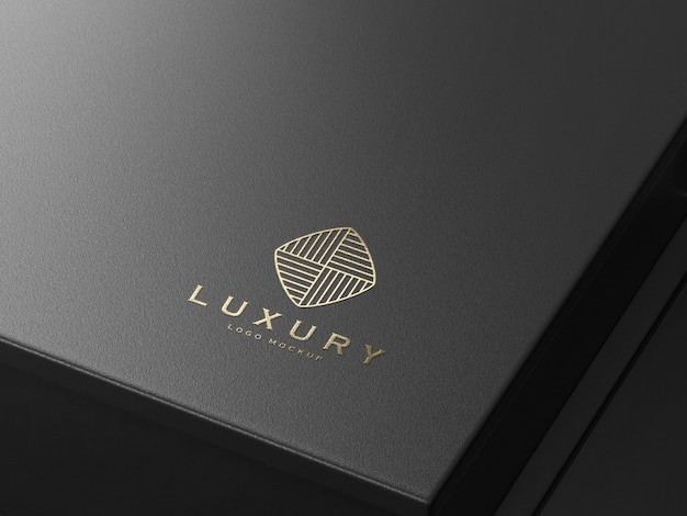 Realistic gold embossed luxury logo mockup Premium Psd