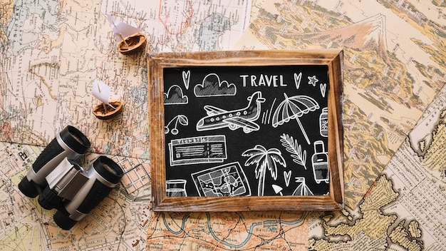 Download Retro travel concept mockup with slate | Free PSD File