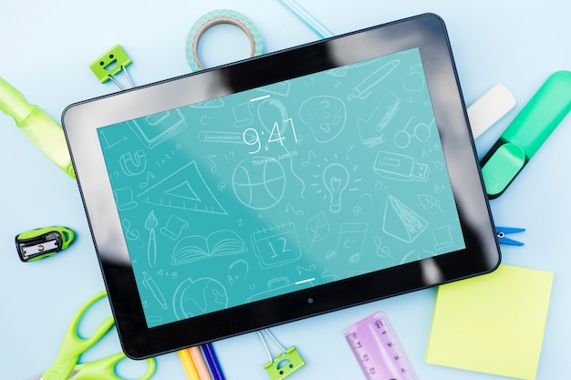 Tablet mockup with back to school concept PSD file | Free Download