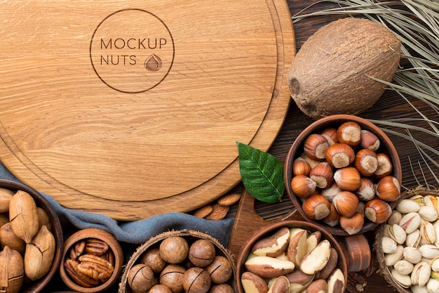 Download Free PSD | Top view of delicious nuts mock-up