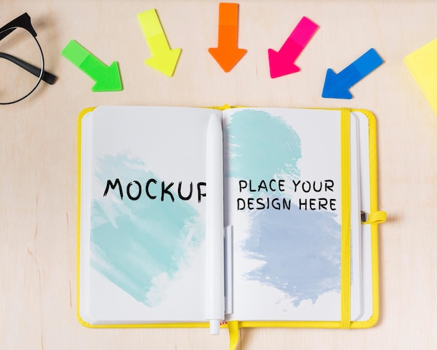 Download Free PSD | Top view of desk concept with agenda mock-up