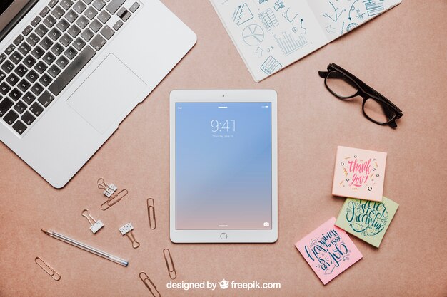 Download Free PSD | Top view workspace mockup with tablet