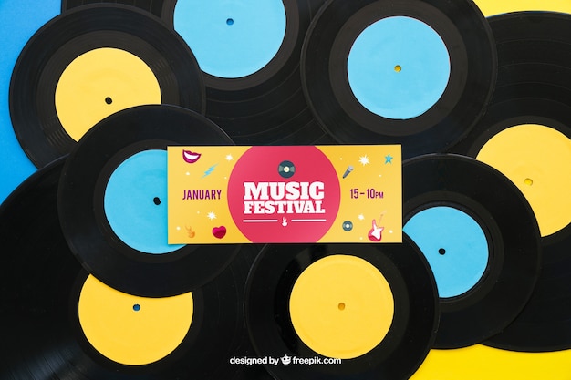 Download Free PSD | Vinyl mockup with banner