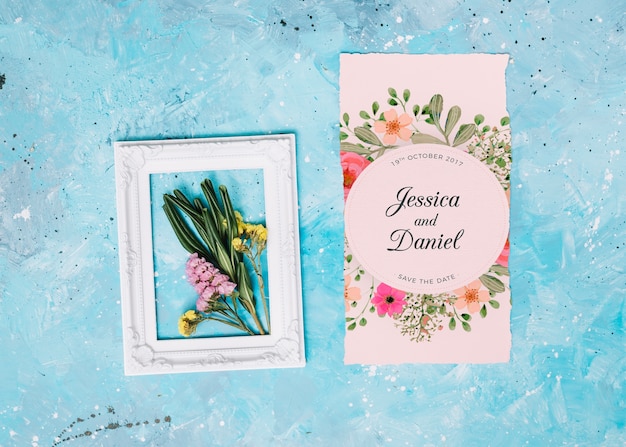 Download Wedding invitation mockup with floral concept | Free PSD File