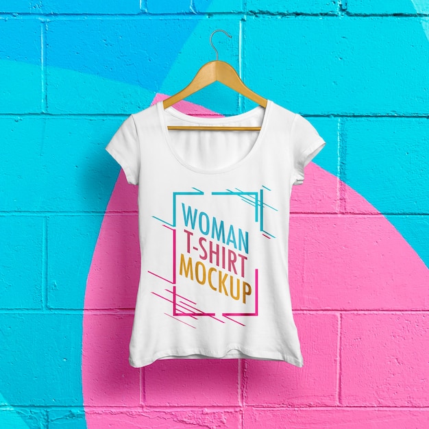 Download Premium PSD | Woman t-shirt mockup