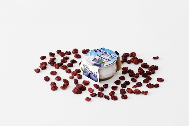 Download Free PSD | Yogurt packaging mockup
