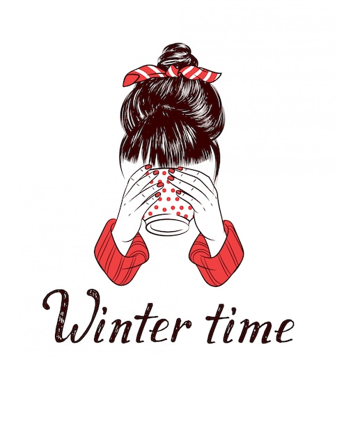 ホットコーヒーを飲む女の子のカラースケッチスタイルイラスト 冬時間手描きのレタリングが分離されました 彼女の手でカップを保持している彼女の頭の上の束を 持つ少女 プレミアムベクター