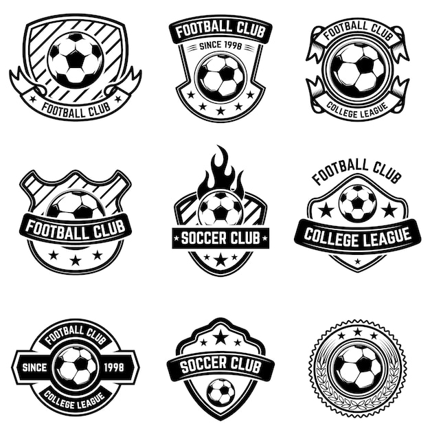 白い背景の上のフットボールクラブのエンブレム サッカーバッジ ロゴ ラベル エンブレム 記号 バッジの要素 図 プレミアムベクター