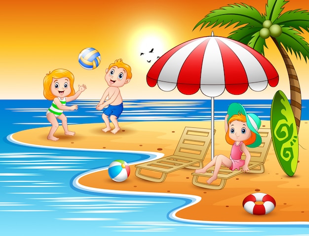 Happy children playing in the beach | Premium Vector