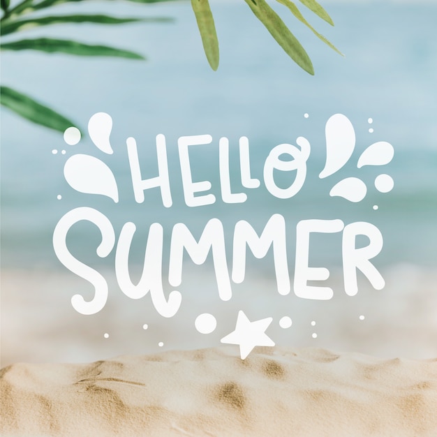 Hello summer lettering with beach | Free Vector