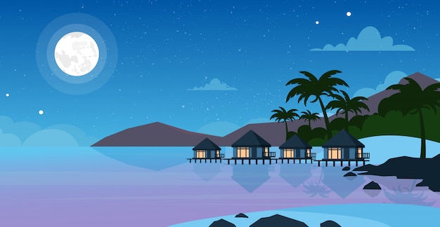 ホテルの美しい夜の海のビーチのイラスト 月と空の星と夜の海の海辺の小さな別荘 夏の風景 フラットスタイルの休暇の概念 プレミアムベクター