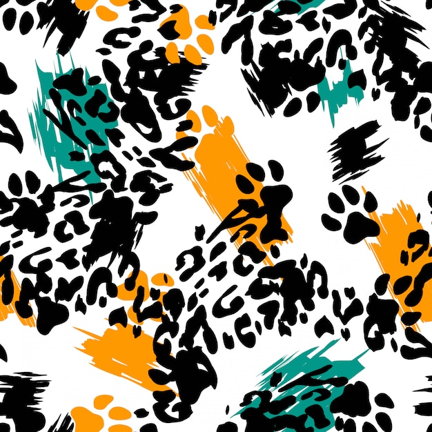Download Leopard print animal seamless pattern. | Premium Vector