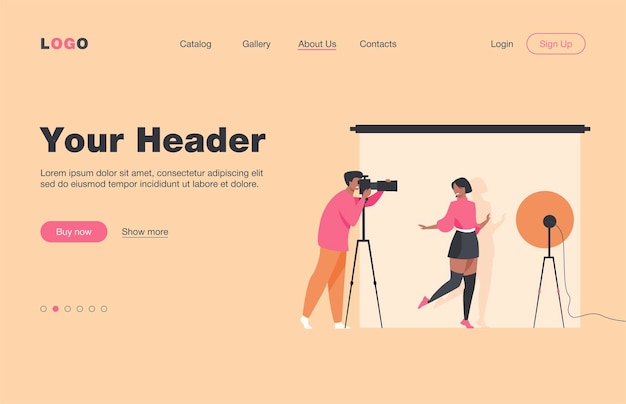 若い女性の写真を撮るプロの写真家 スタジオライトの中で白い背景にカメラのポーズをとる女性モデル 写真撮影 写真コンセプトのランディングページ 無料のベクター