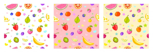 プレミアムベクター シームレスパターンかわいい果物 星 心 子供スタイル イチゴ ラズベリー スイカ レモンホワイト パステルイエロー ピンクの背景 シンプルなクリップアートの要素 図