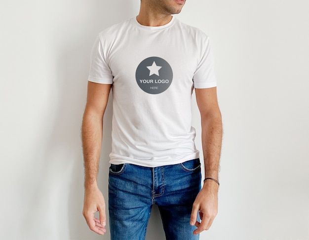 Download Mockup weißes herren t-shirt | Premium-PSD-Datei