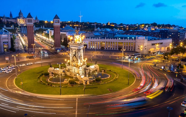 Barcelone - place espana la nuit, espagne Photo Premium