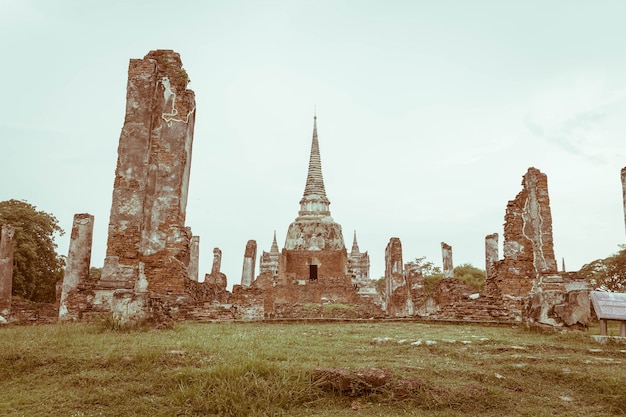Belle ancienne architecture historique d'ayutthaya en thaïlande Photo gratuit