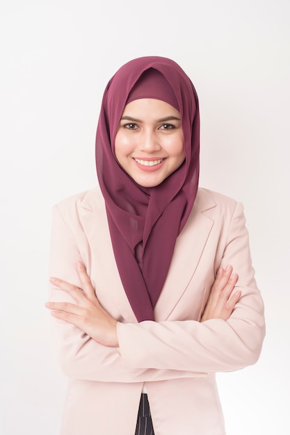 Belle Femme D affaires Avec Portrait  Hijab  Sur Mur Blanc 