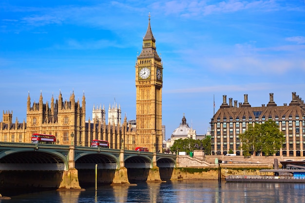 Big Ben Clock Tower Et La Tamise, Londres | Photo Premium