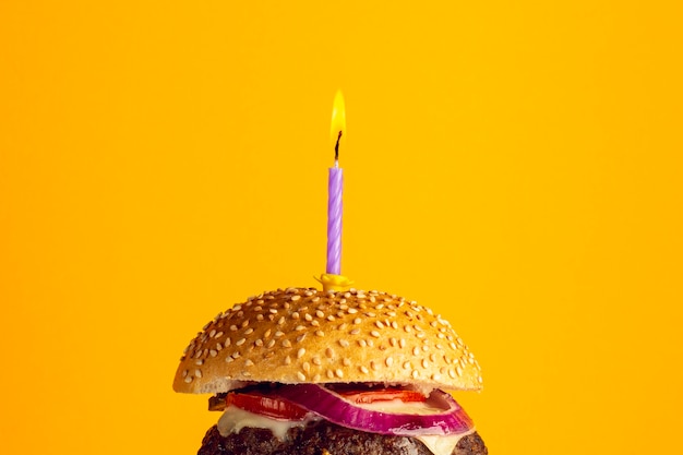 Burger Anniversaire Gros Plan Photo Premium