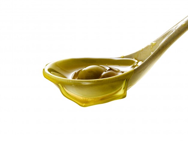 Cuillère D'huile D'olive Extra Vierge Isolée | Photo Premium