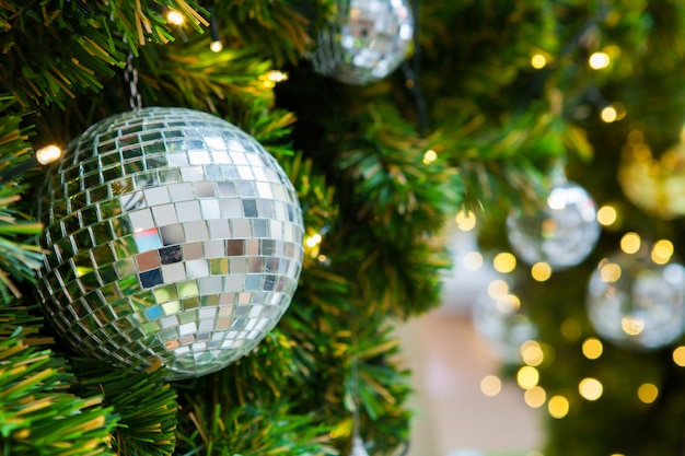 Décoration Sur Boule De Sapin De Noël Boule Dor Miroir