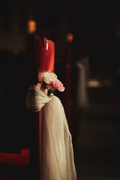 decoration chaise eglise mariage