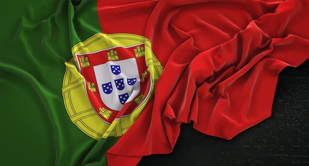 Drapeau Du Portugal Enroule Sur Fond Sombre 3d Render Photo Gratuite