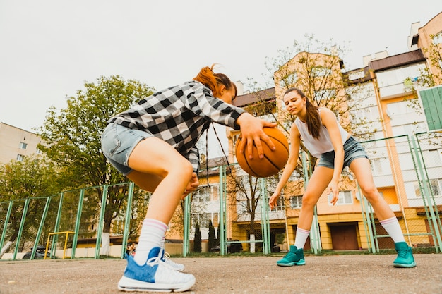 courir basket fille