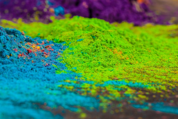 Fond coloré fait de colorants colorés indiens Photo Premium