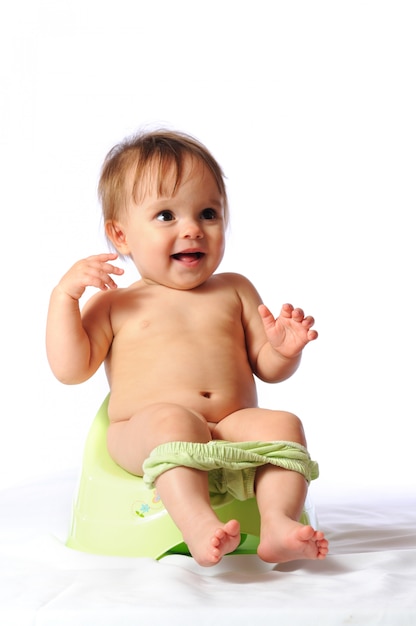 Formation De Pot D Adorable Portrait De Bebe Drole Sur Blanc Isole Photo Premium