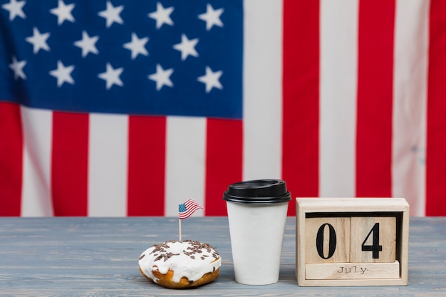 Gateau Et Boisson Pour Le 4 Juillet Photo Gratuite