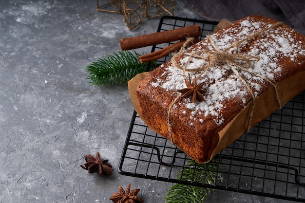 Gateau Eponge Anglais Fait Maison Gateau Aux Carottes Tendre Photo Premium