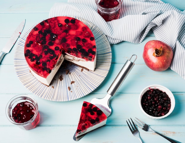 Gateau De Gelee Vue De Dessus Sur Fond De Bois Photo Premium