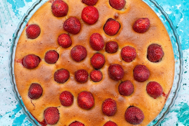 Haut De La Page Vue Rapprochee Du Delicieux Gateau Aux Fraises En Forme Ronde Avec Des