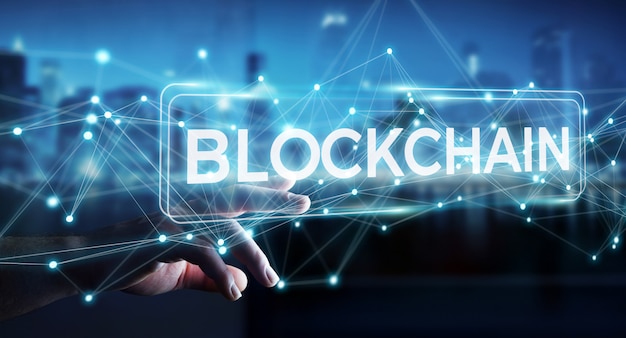 Homme d'affaires utilisant le rendu 3d de l'interface de chaîne de cryptage de blockchain Photo Premium